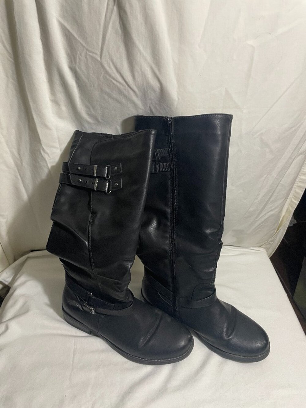 XOXO Women’s 10M Black Faux Leather Knee High Riding Boots Buckle Zip